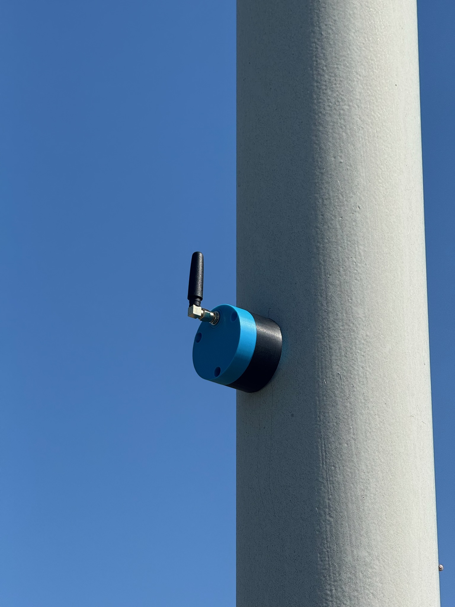 R-BUD communication pod mounted on a pole